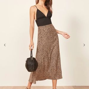 Reformation Bea Skirt in Bengal